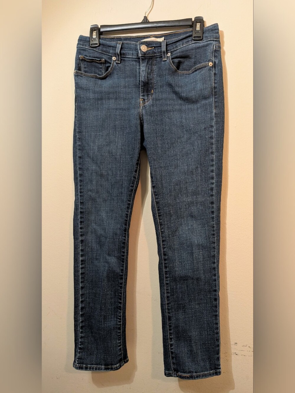 Levis Classic Straight Jeans Size 6